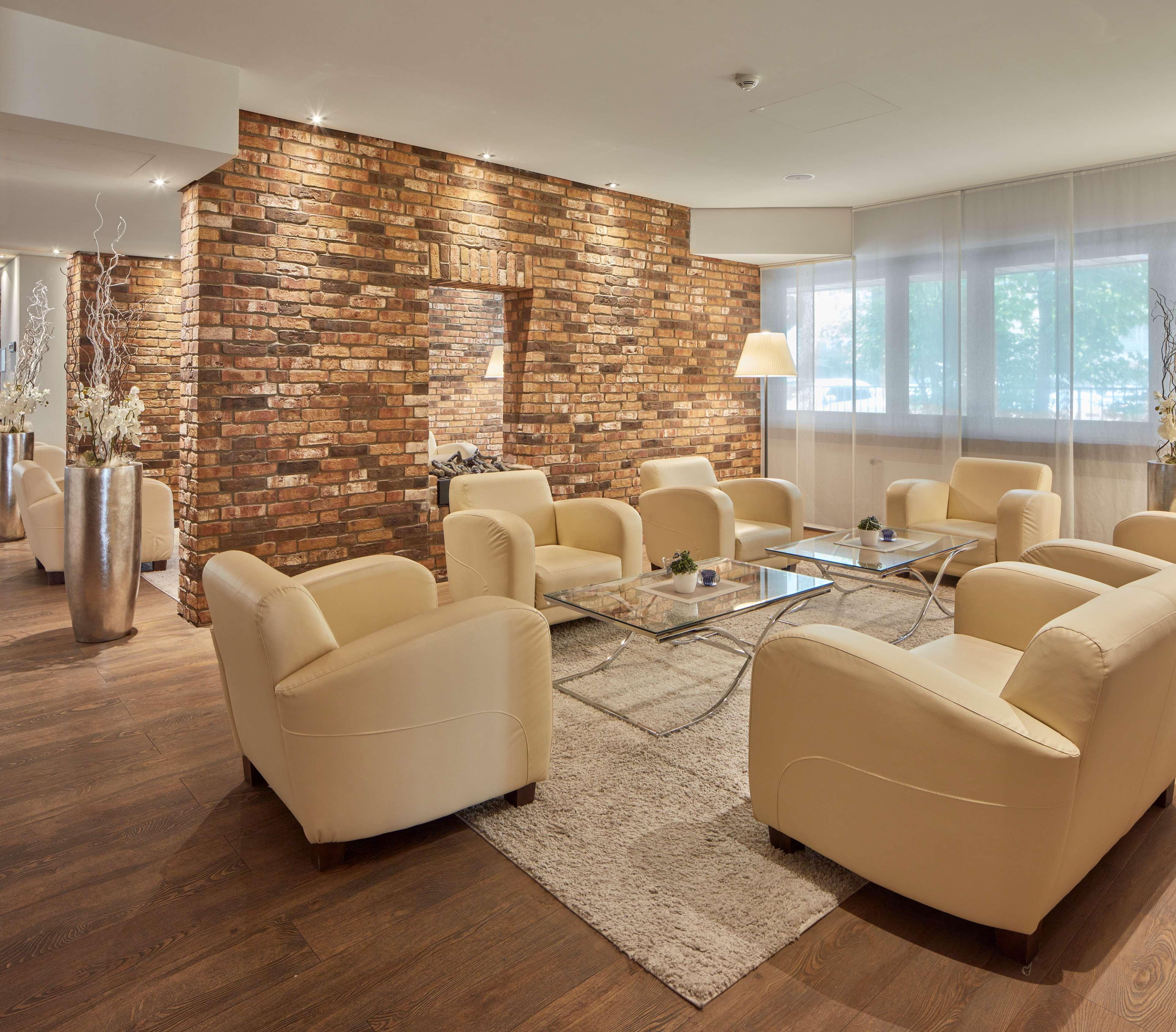 Western Hotel 4*